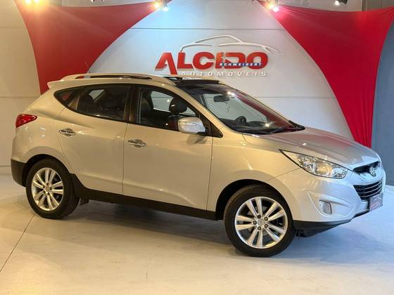 HYUNDAI IX35 2.0 MPFI GLS 4X2 16V GASOLINA 4P AUTOMÁTICO HYUNDAI IX35 2.0 MPFI GLS 4X2 16V GASOLINA 4P AUTOMÁTICO
